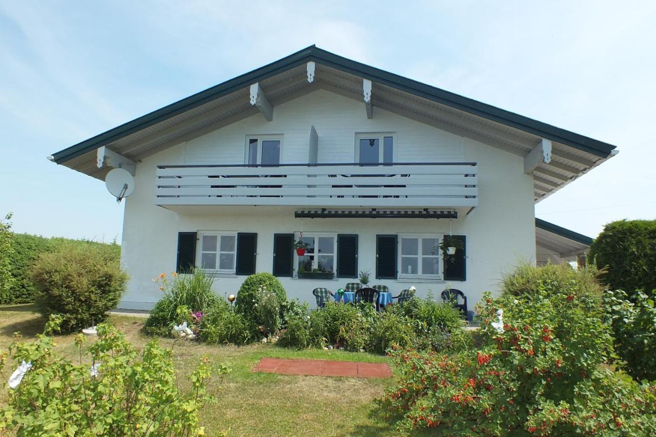 Haus Chiemseeblick Hotel Grabenstätt Exterior foto